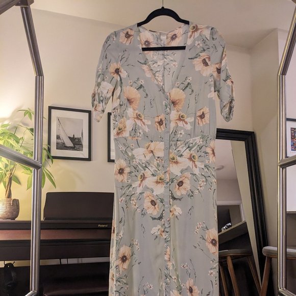 H&M Floral V-neck Button Dress (Size US 6) - Picture 1 of 3